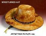 der hölzerne Hut von Rick Taylor