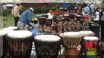 Afrikanische Trommeln in Pisa